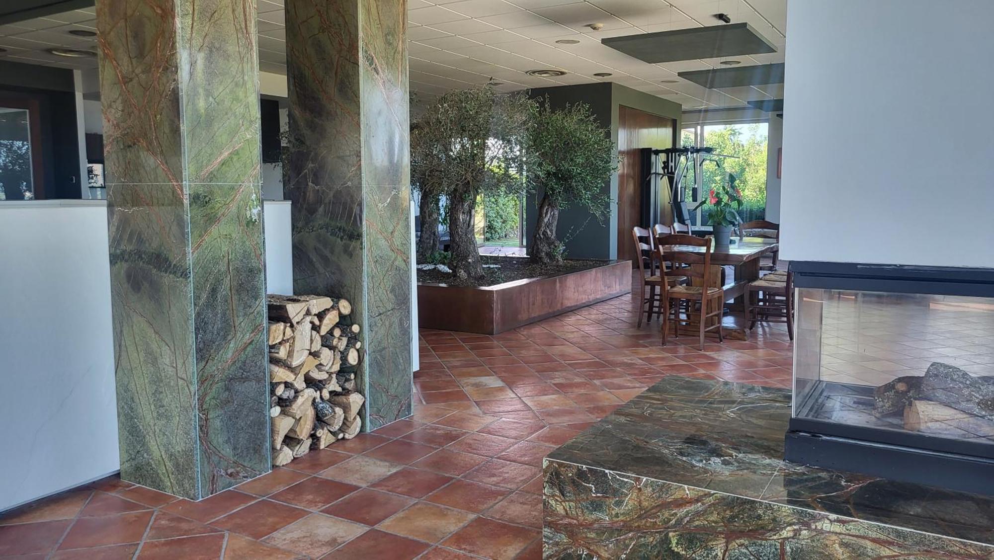Bellavista Suite Spa Staffolo Екстериор снимка